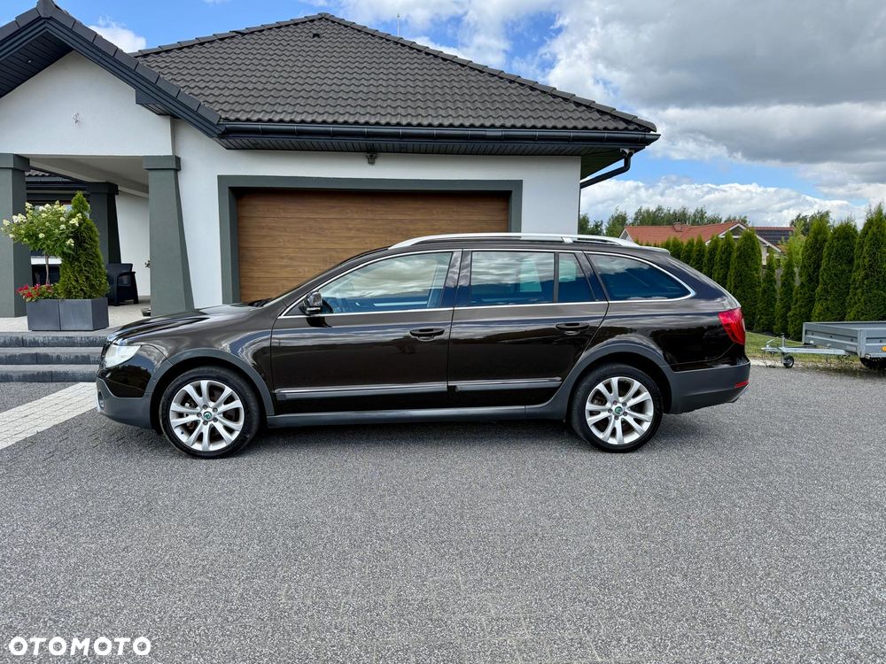 Skoda Superb 2.0 TDI 4x4 DSG Elegance - 7