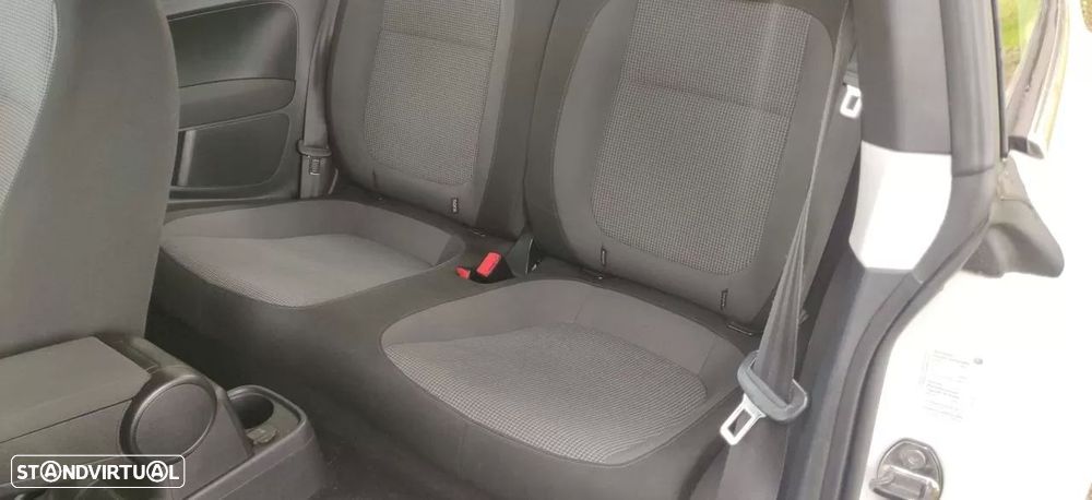 VW New Beetle 1.6 TDi Design - 15