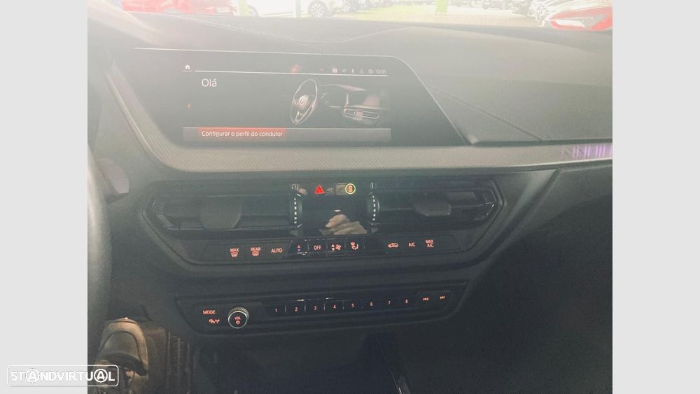 BMW 116 d Pack Desportivo M Auto - 13
