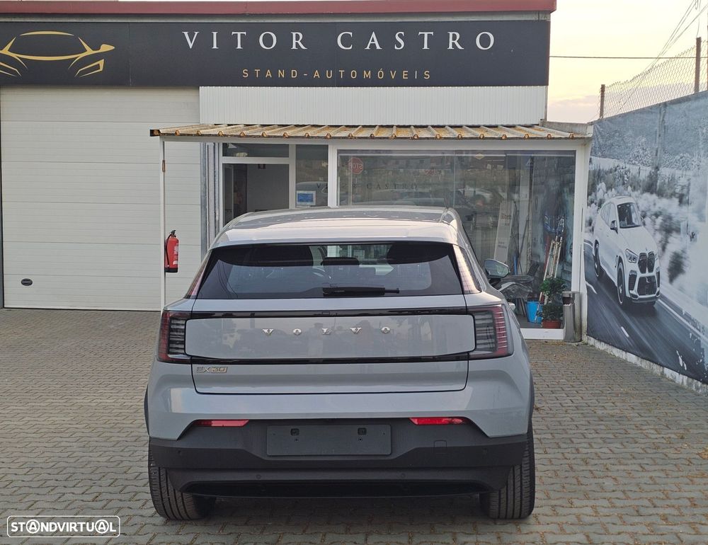 Volvo EX30 69 kWh Single Motor Extended Range Core - 7