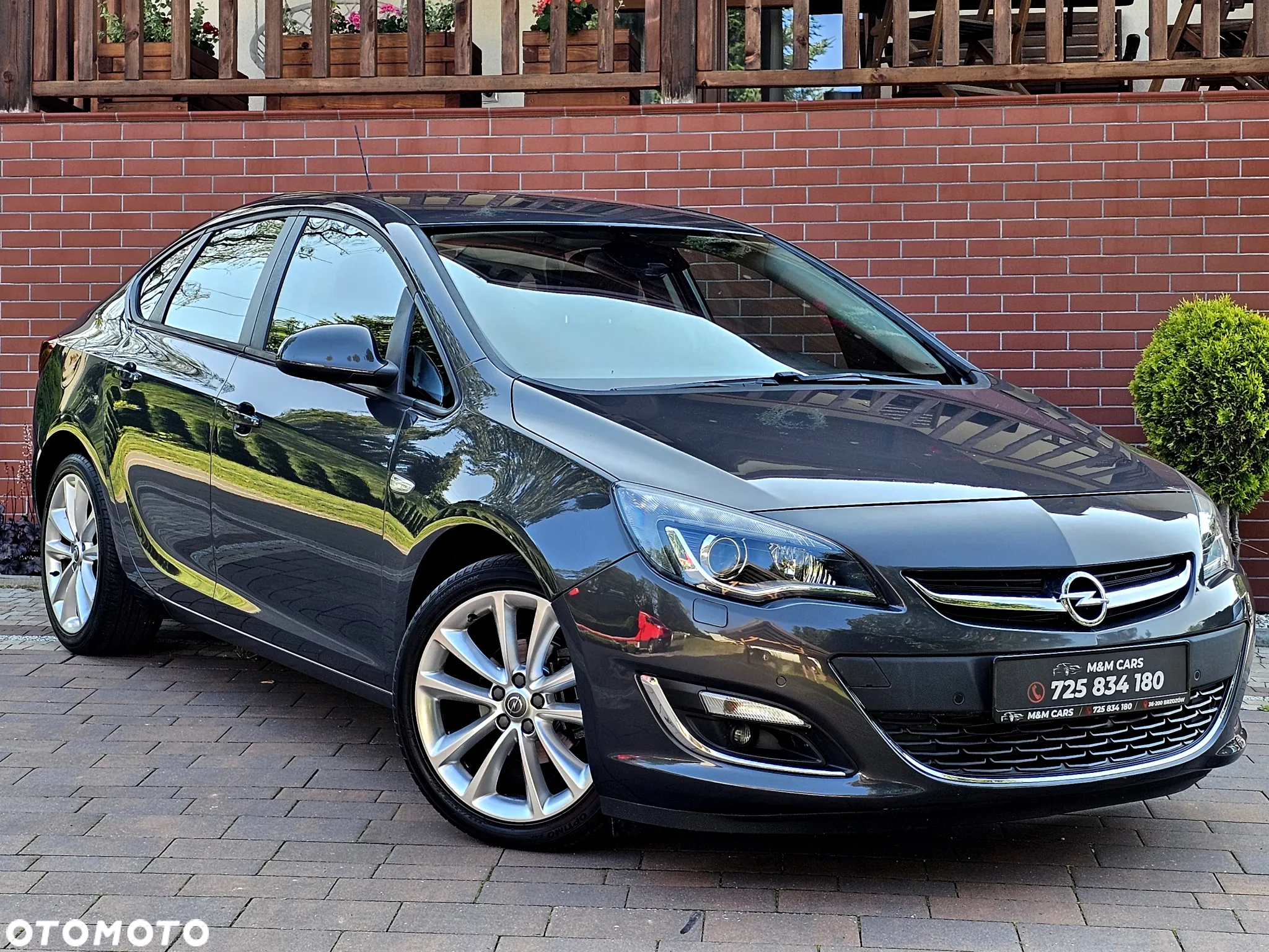 Opel Astra 1.4 Turbo Cosmo - 10