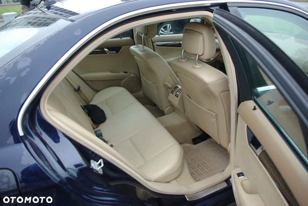 Mercedes-Benz Klasa C - 7