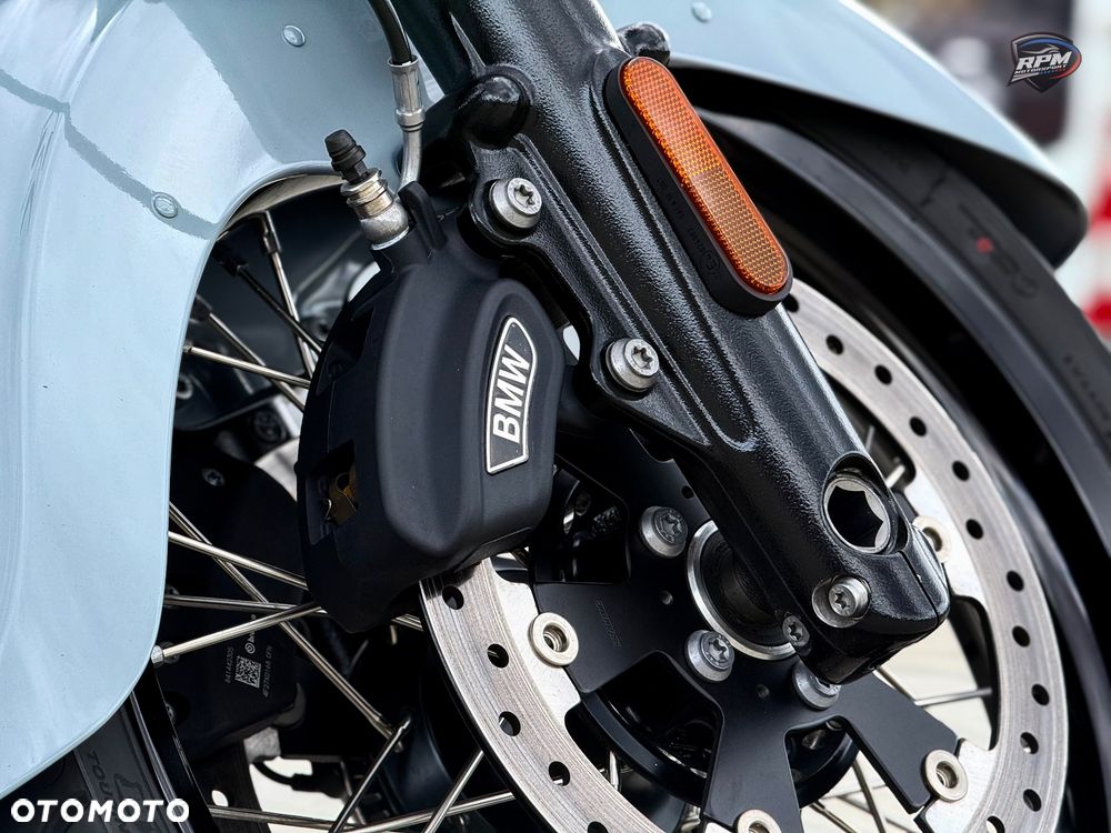 BMW R - 9