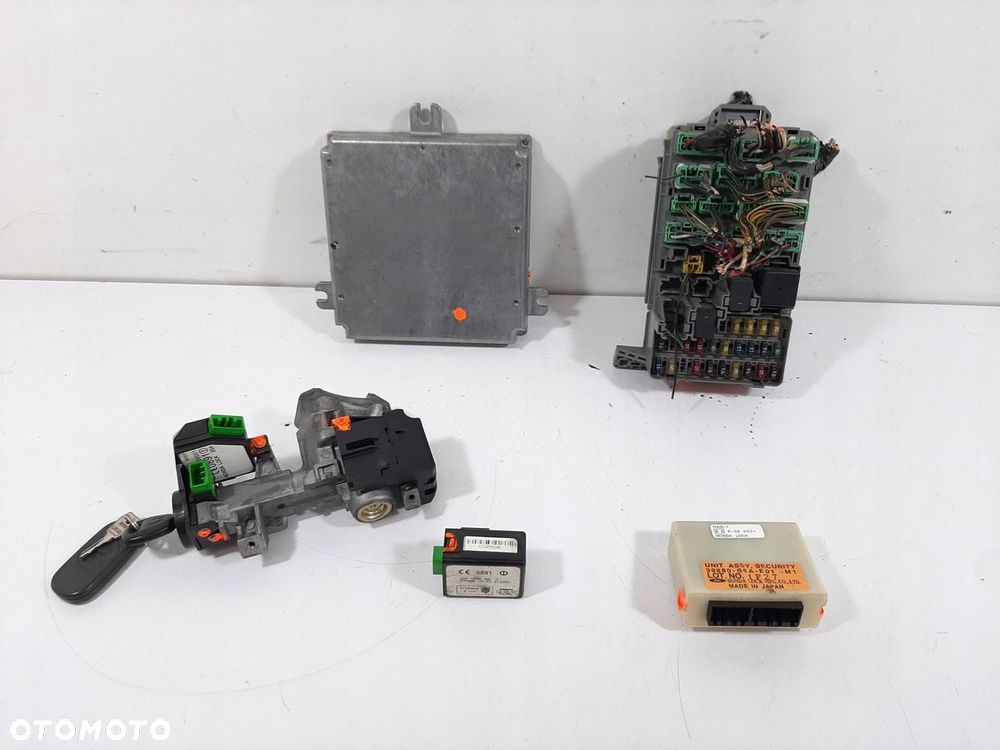 HONDA CIVIC VII 5D 1.6 16V 01R STEROWNIK SILNIKA ZESTAW 37820-PMH-E11 - 1