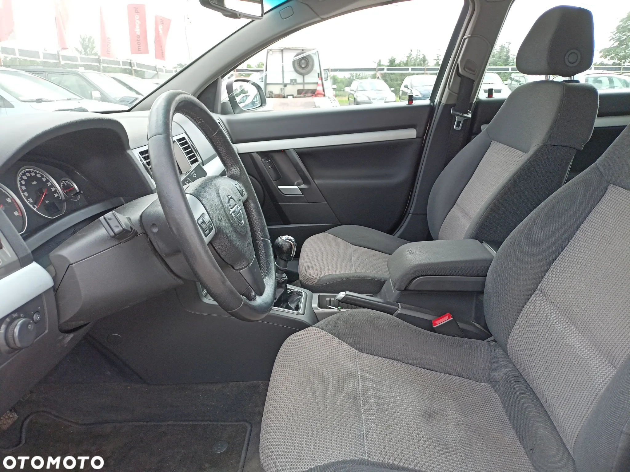 Opel Vectra - 8