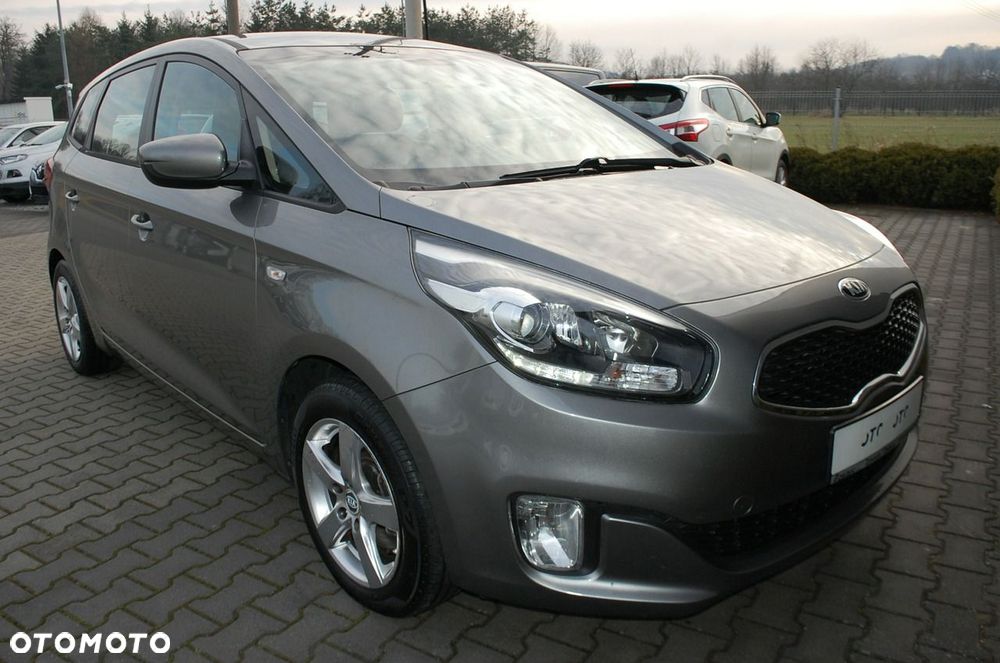 Kia Carens - 20
