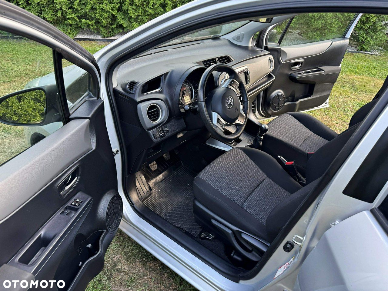 Toyota Yaris 1.33 VVT-i Edition 2014 - 16