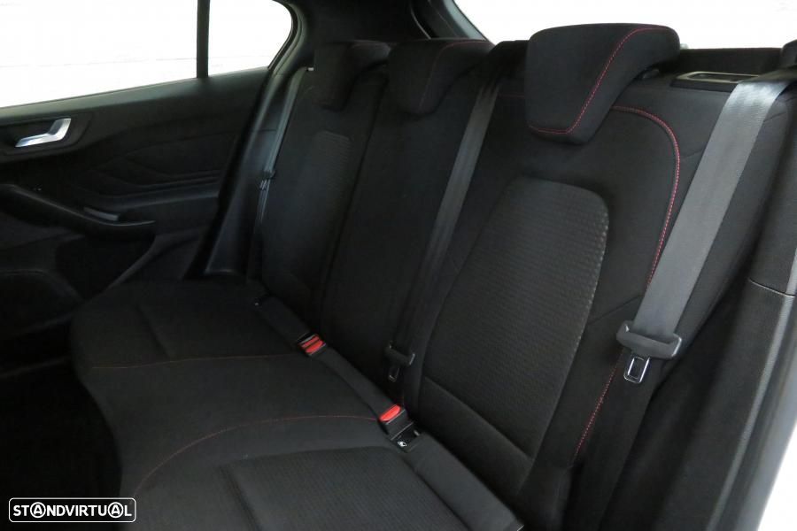 Ford Focus 1.0 EcoBoost MHEV ST-Line - 10