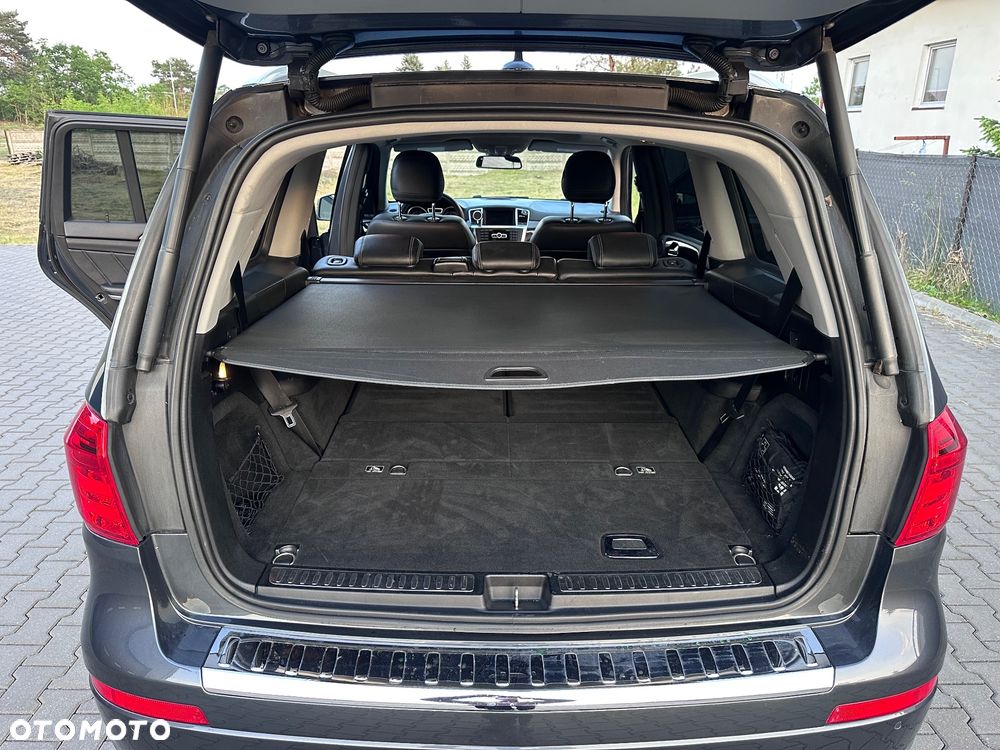 Mercedes-Benz GL - 27