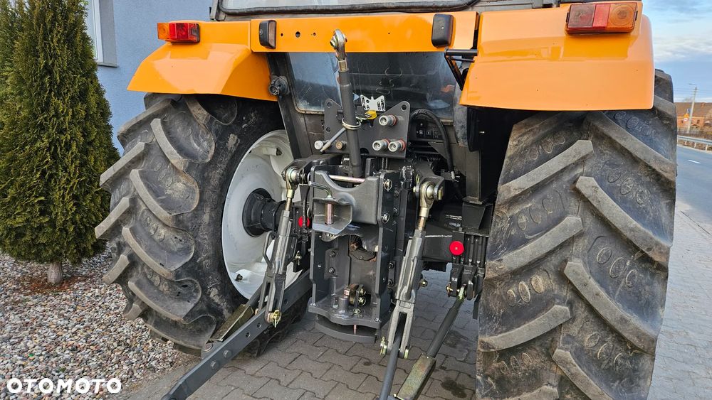 New Holland TD80 - 16