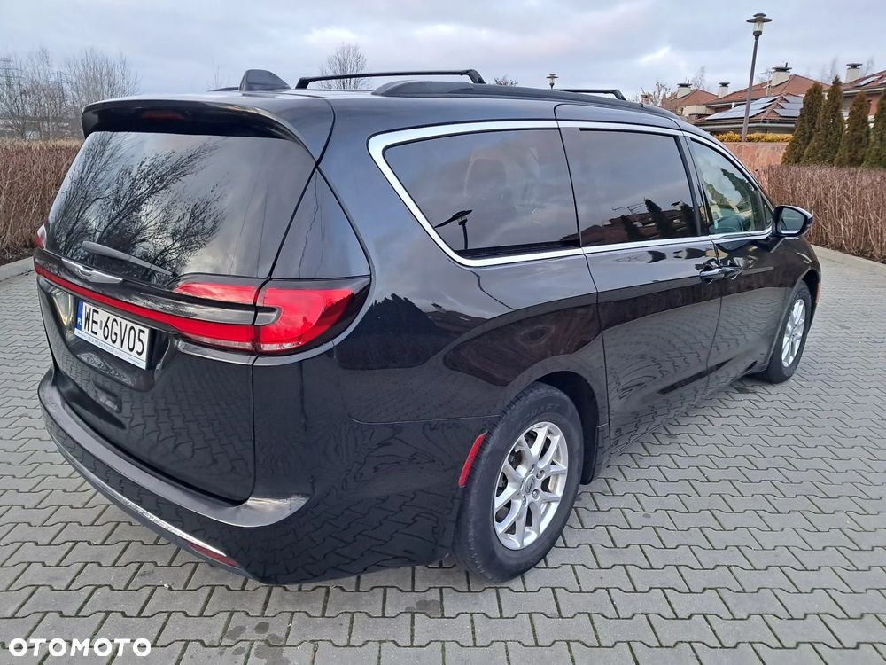 Chrysler Pacifica - 5