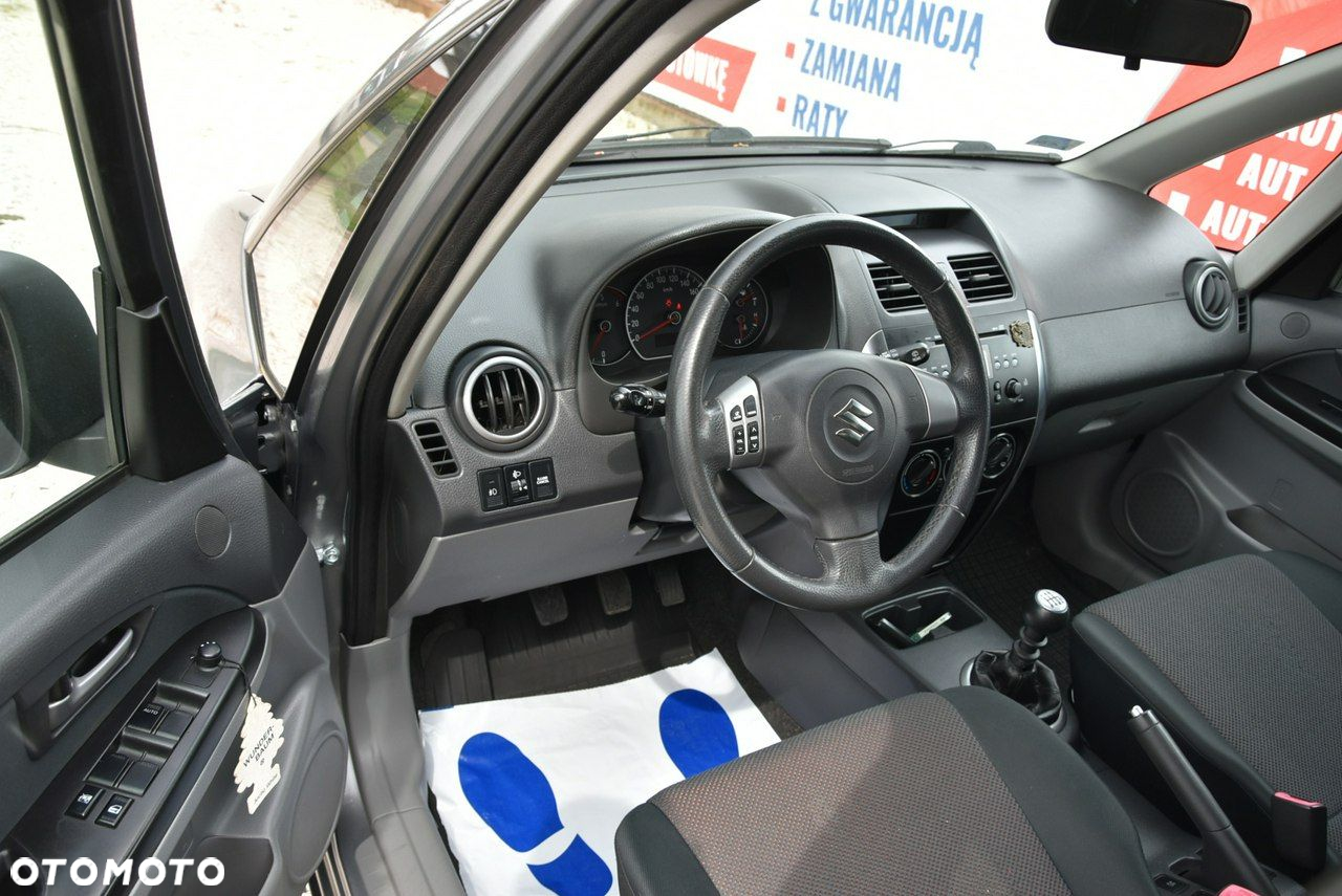 Suzuki SX4 - 12