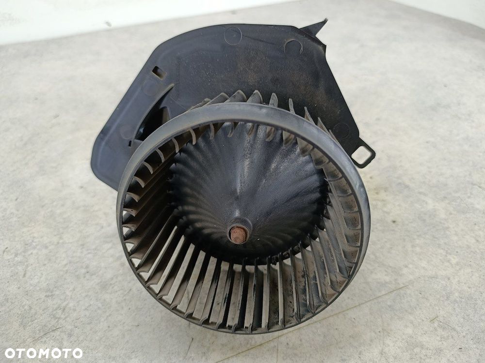 WENTYLATOR NAWIEWU VW TRANSPORTER T6 7E1820021B 0130115671 16477346 2.0 - 2