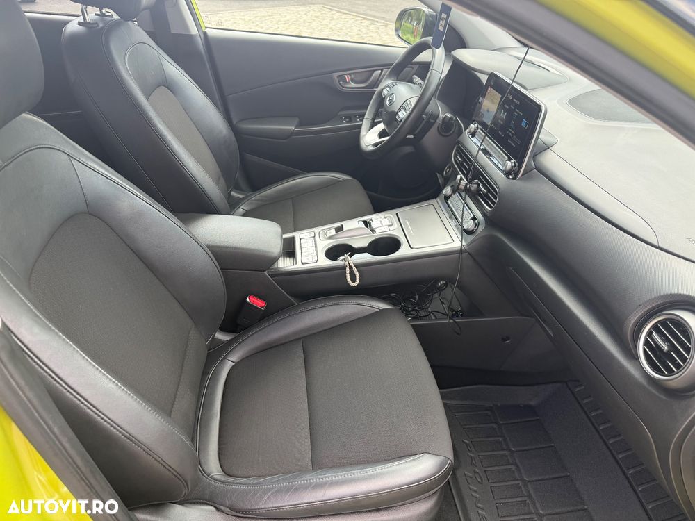 Hyundai KONA 204CP Luxury+ - 19