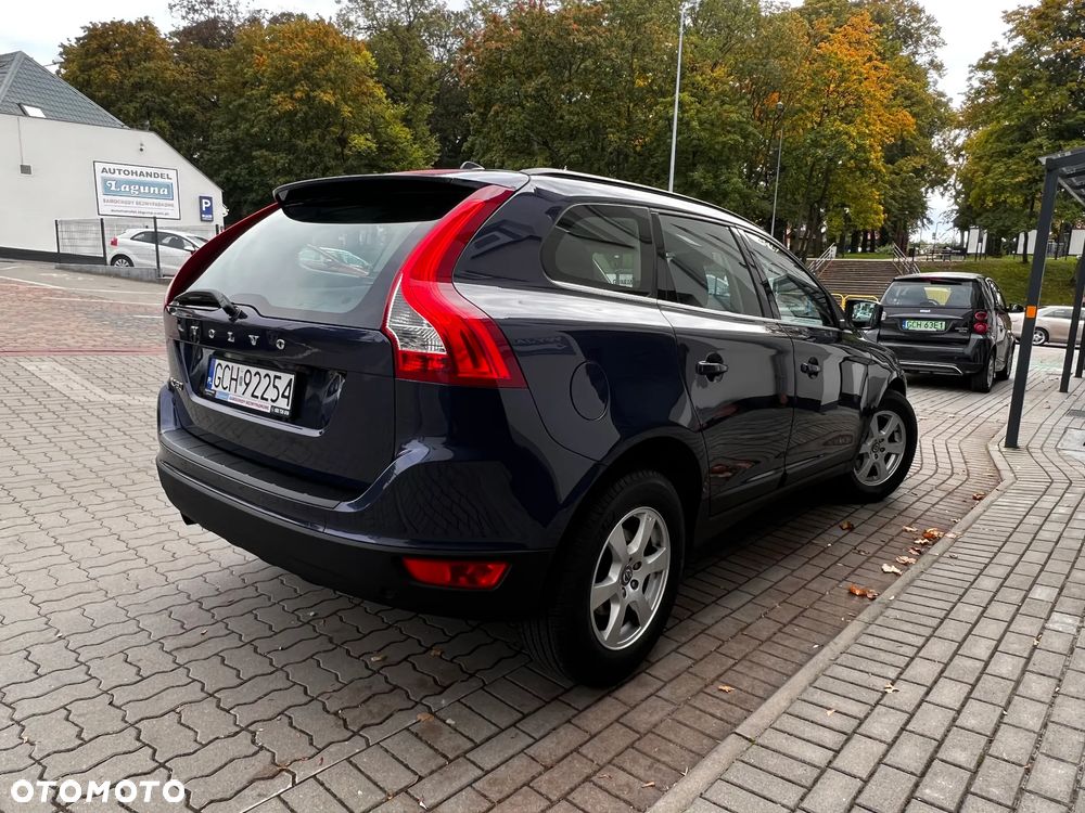 Volvo XC 60 DRIVe Momentum - 22