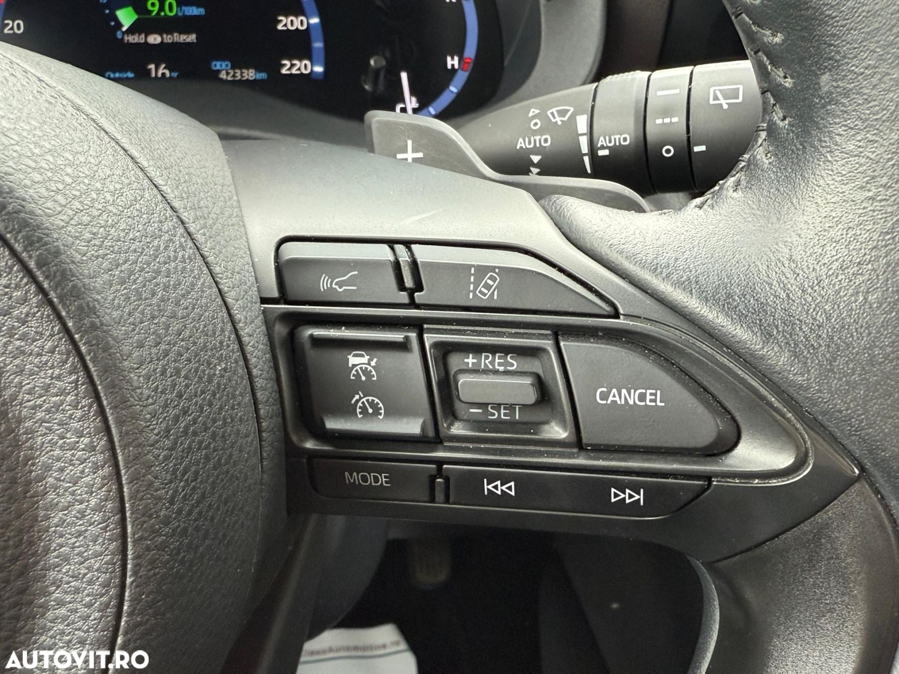 Toyota Yaris Cross 1.5 l CVT Active - 12