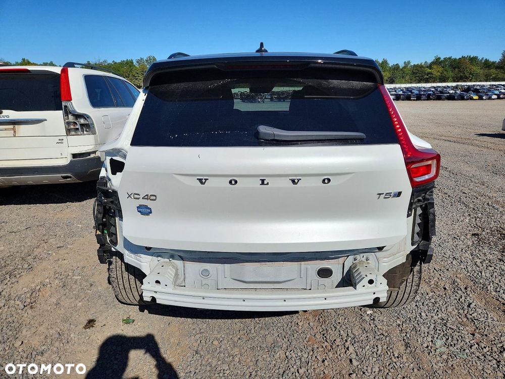 Volvo XC 40 T5 AWD Geartronic R-Design - 7