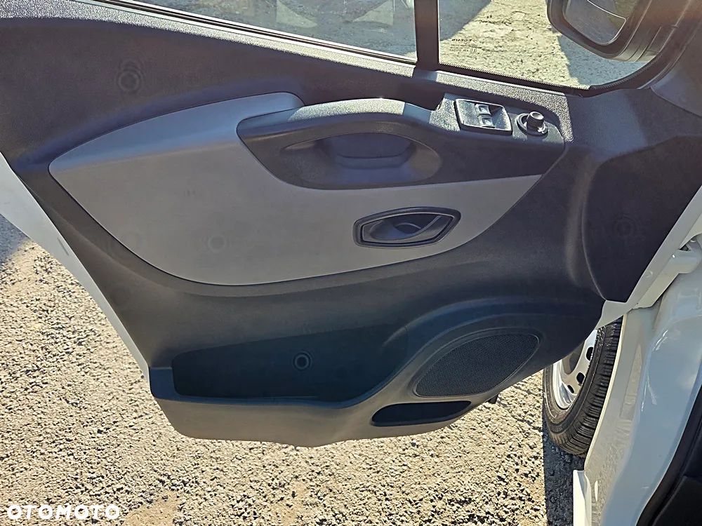 Renault TRAFIC - 30