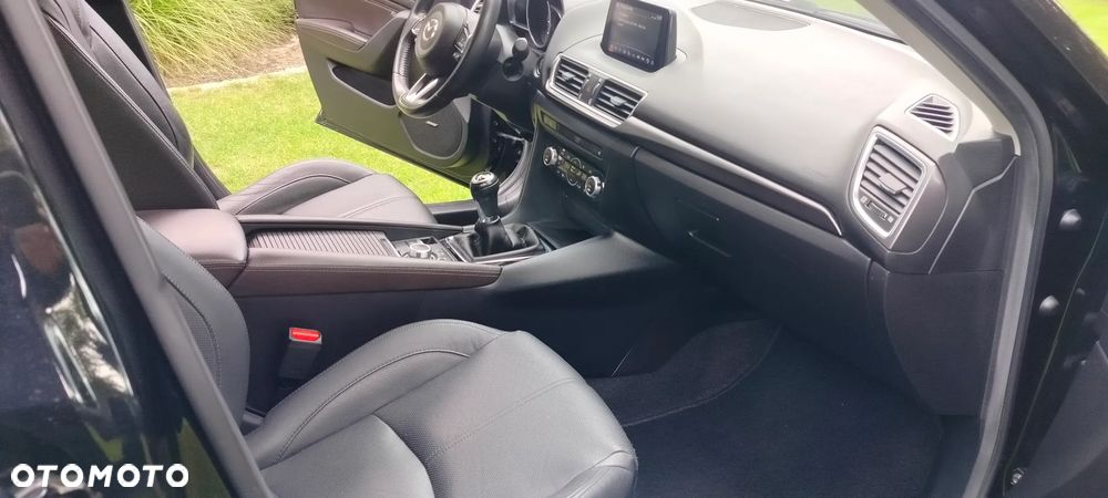 Mazda 3 - 12