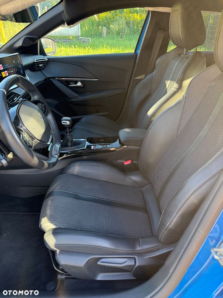 Peugeot 208 PureTech 100 GT Pack - 27