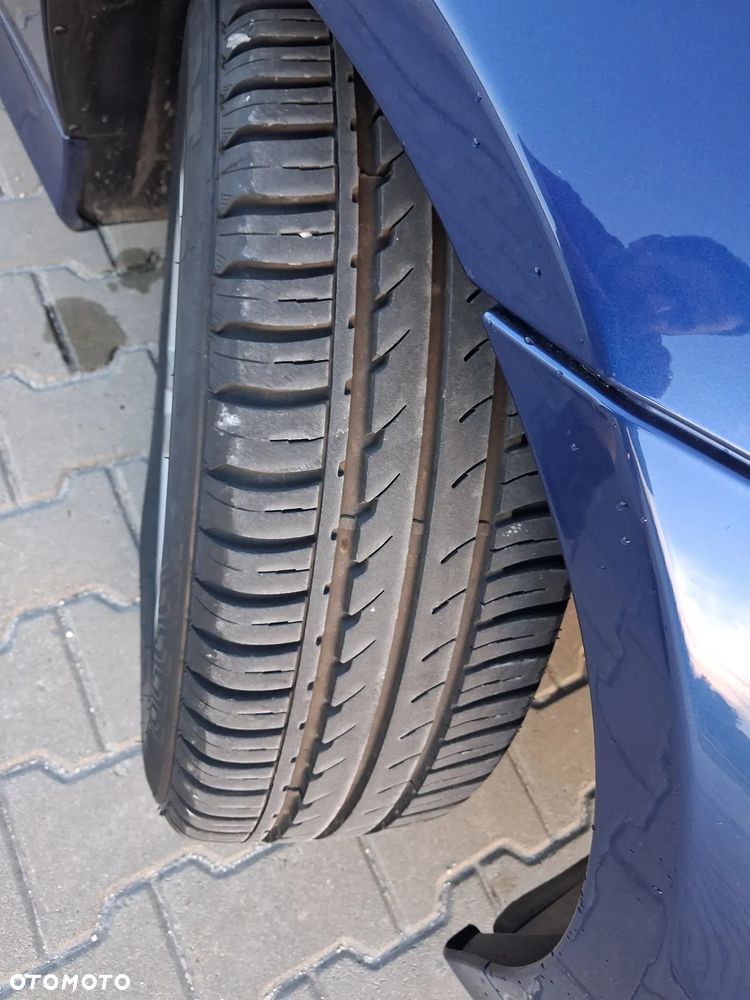 BMW Seria 3 320i - 6
