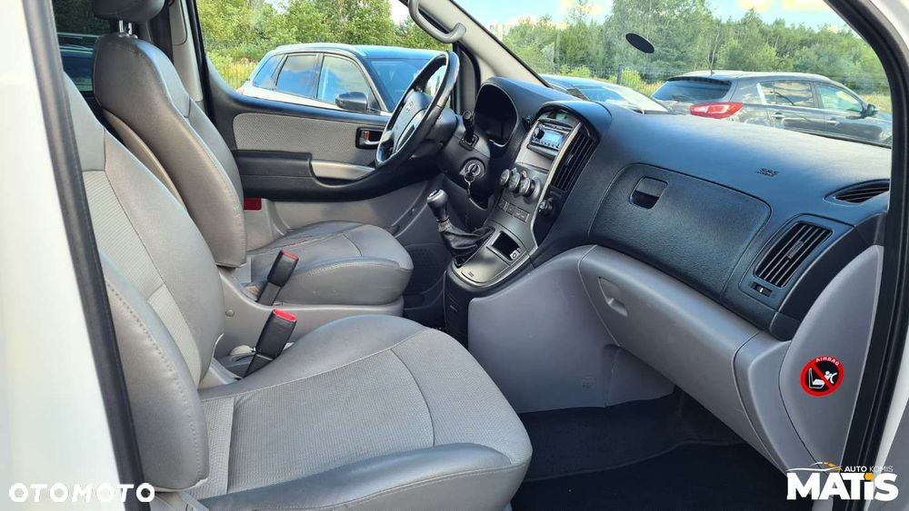 Hyundai H-1 Starex - 35