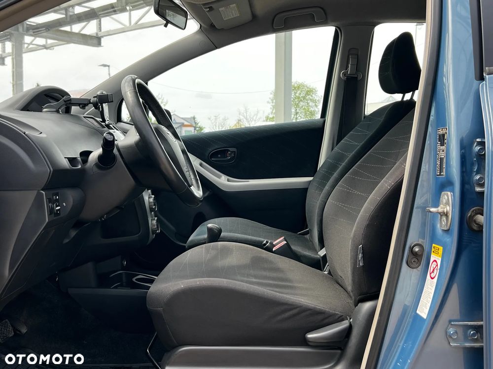 Toyota Yaris 1.3 Sol Premium MM - 19