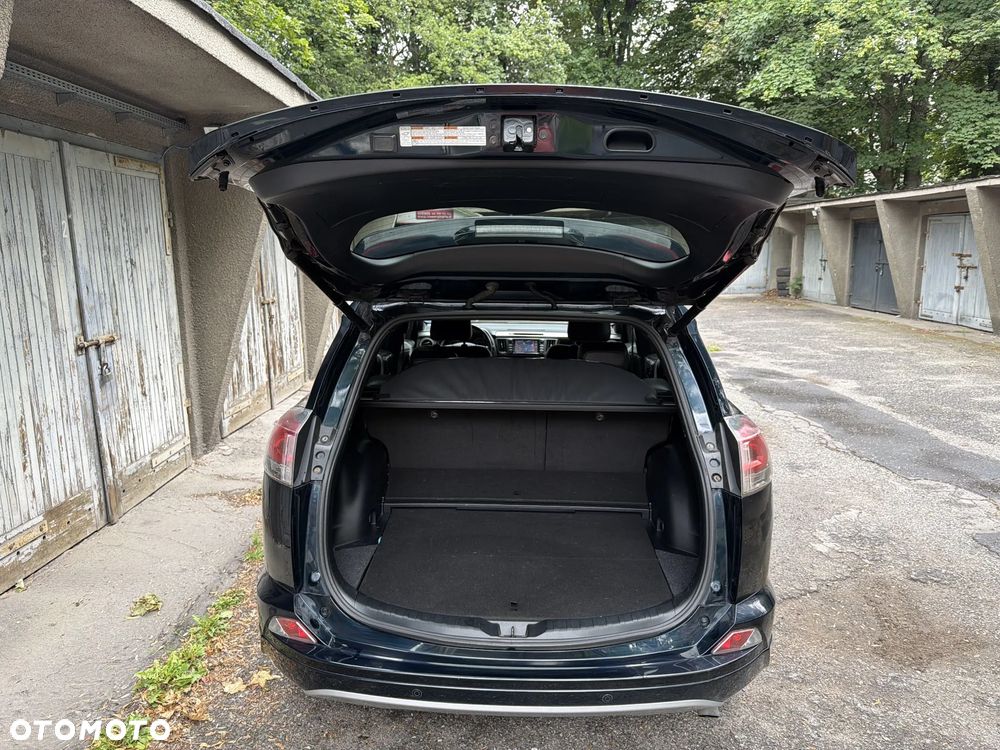 Toyota RAV4 Hybrid Selection 4x2 - 26