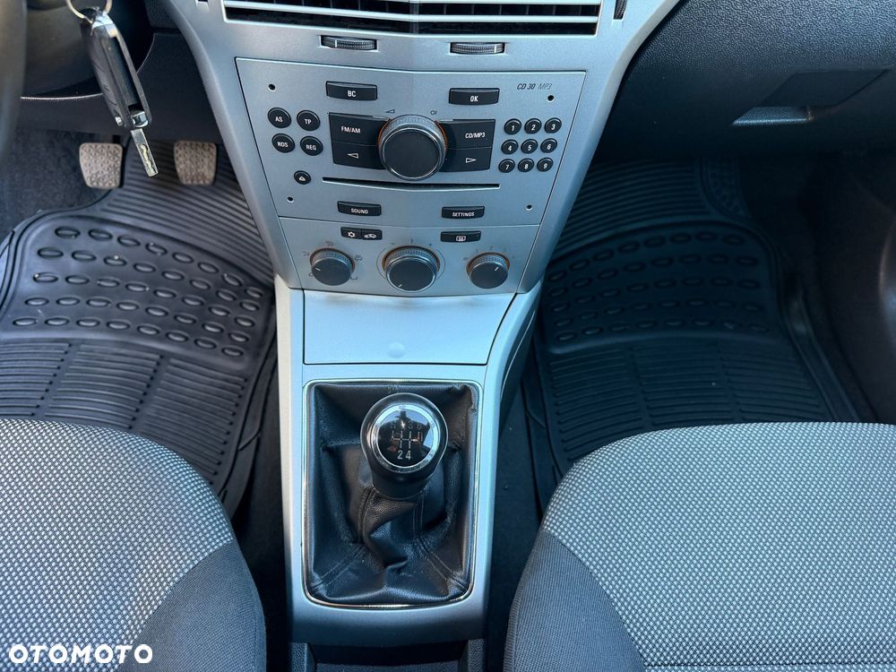 Opel Astra 1.6 Style - 23