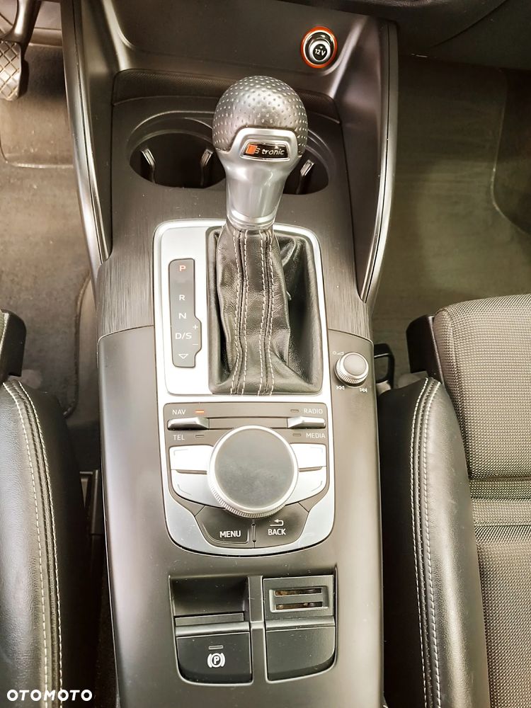 Audi A3 Sportback 2.0 TDI (clean diesel) S tronic Ambition - 30