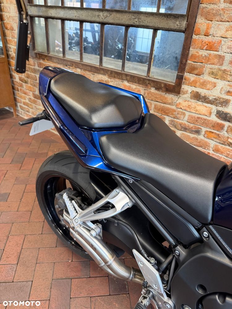 Yamaha FZ - 23