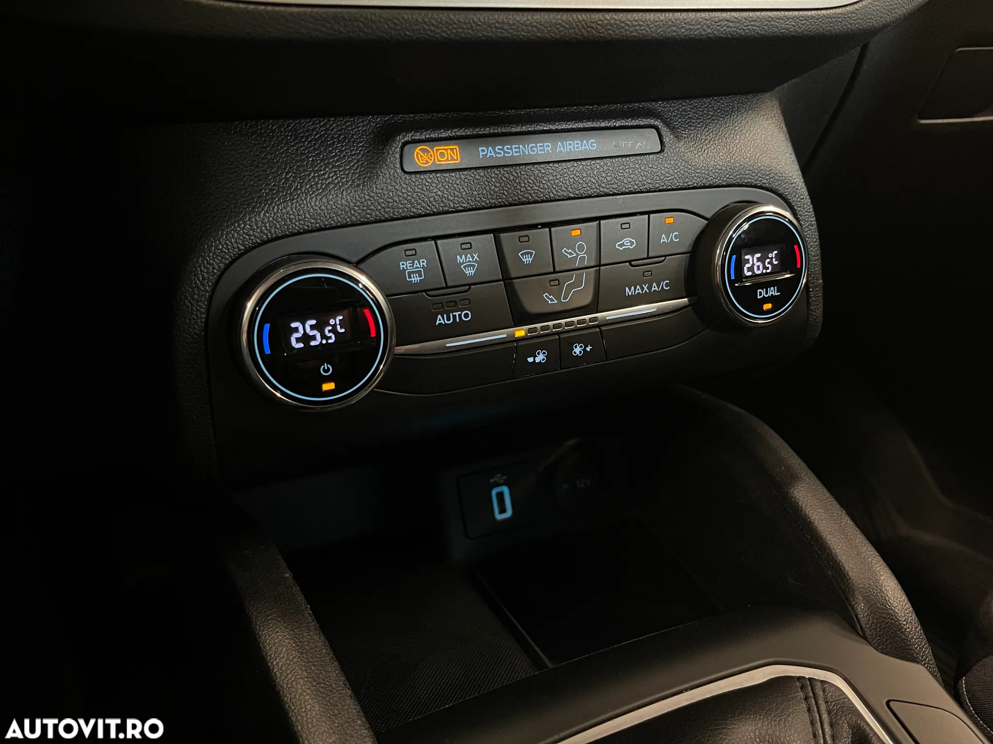 Ford Focus 1.5 EcoBlue Titanium X - 21
