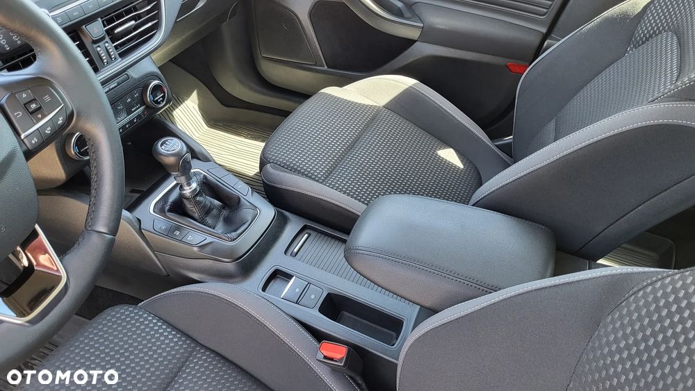 Ford Focus 1.5 EcoBlue Connected - 21