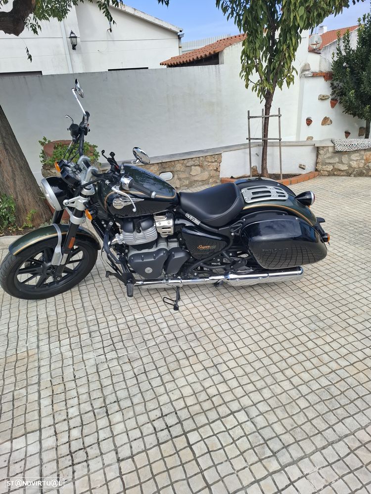 Royal Enfield Super Meteor 650 - 1