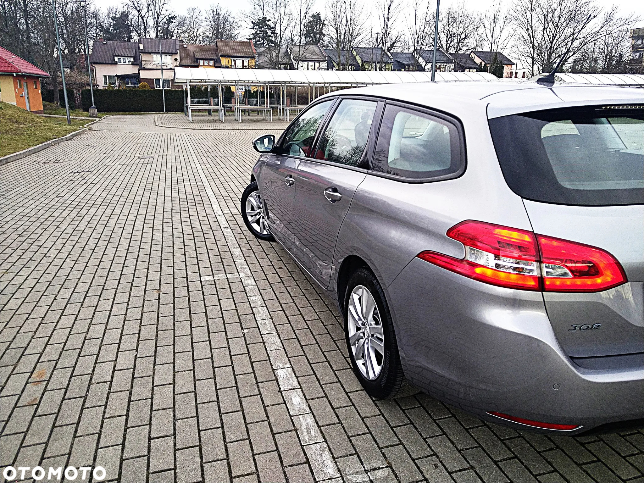 Peugeot 308 SW 1.6 BlueHDi Allure S&S - 8