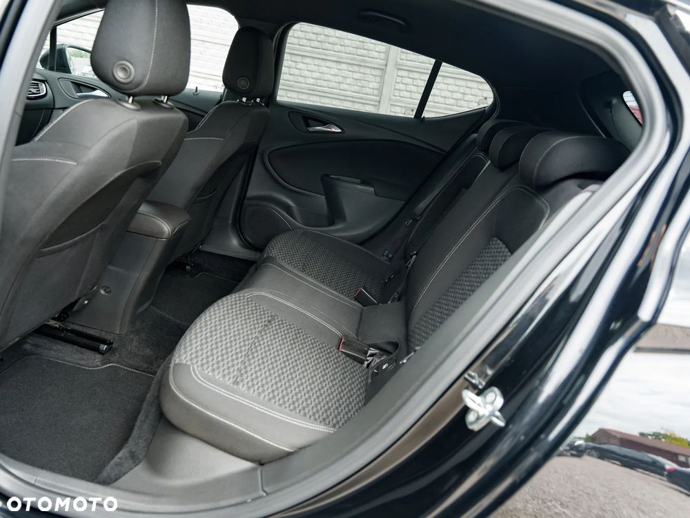 Opel Astra 1.6 Turbo Start/Stop Innovation - 15