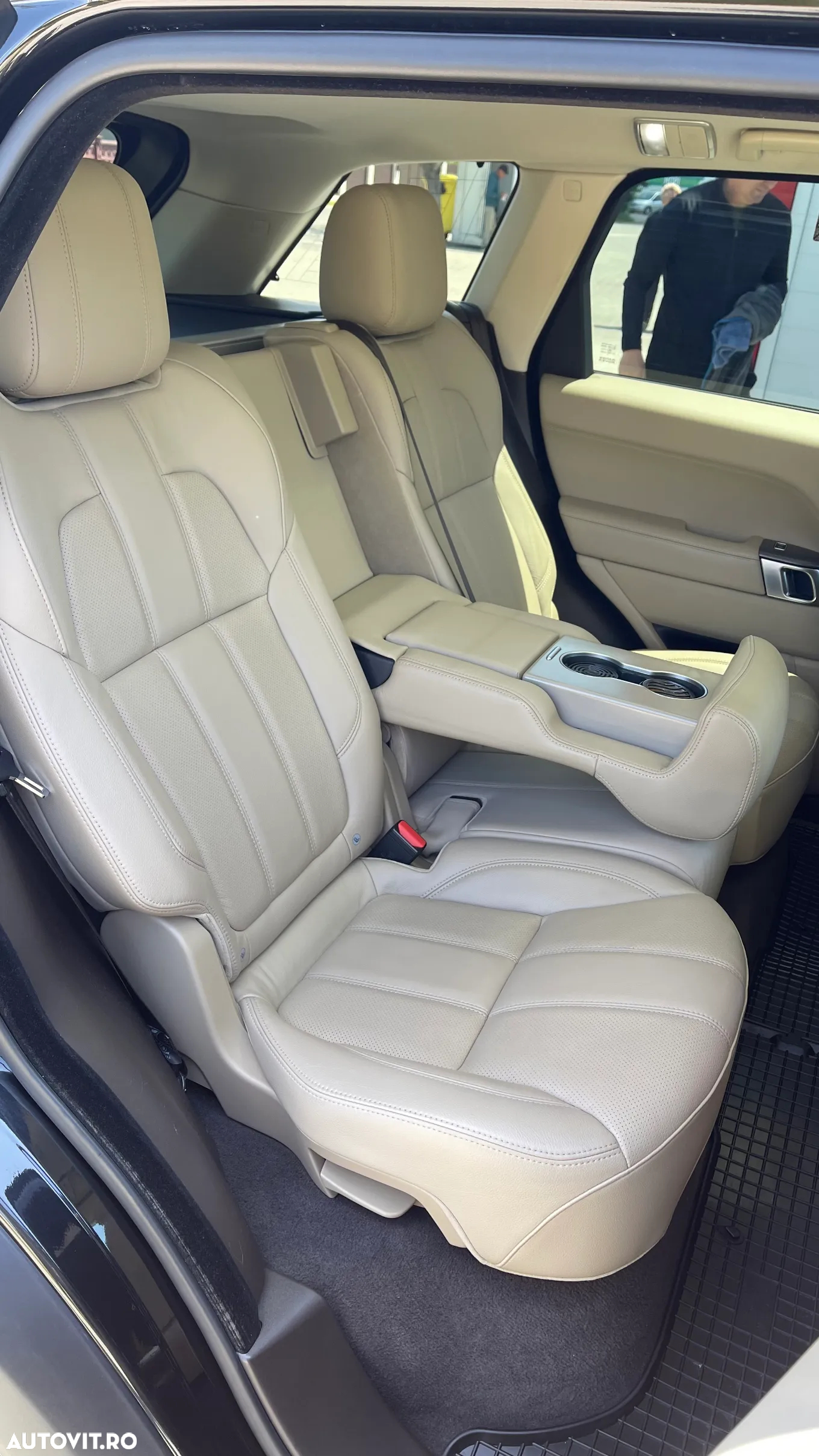 Land Rover Range Rover Sport 3.0 I TDV6 SE - 11