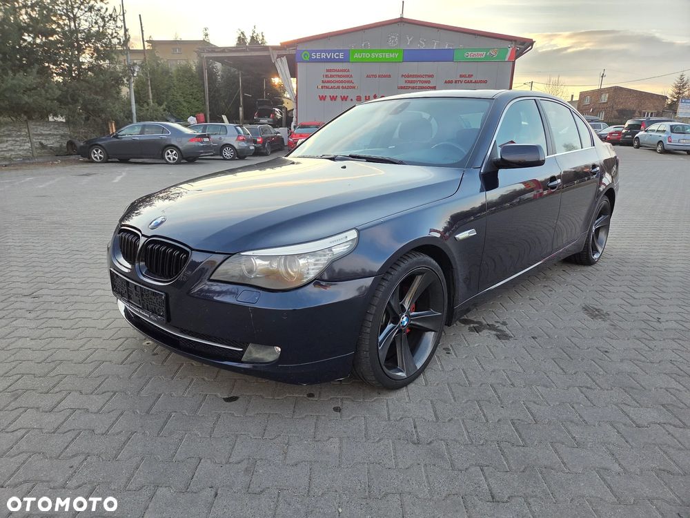 BMW Seria 5 523i - 1