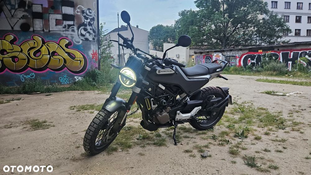 Husqvarna Svartpilen - 1