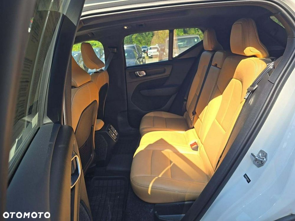 Volvo XC 40 T5 AWD Inscription - 9