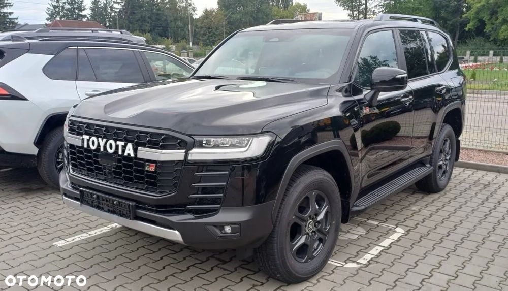 Toyota Land Cruiser - 2