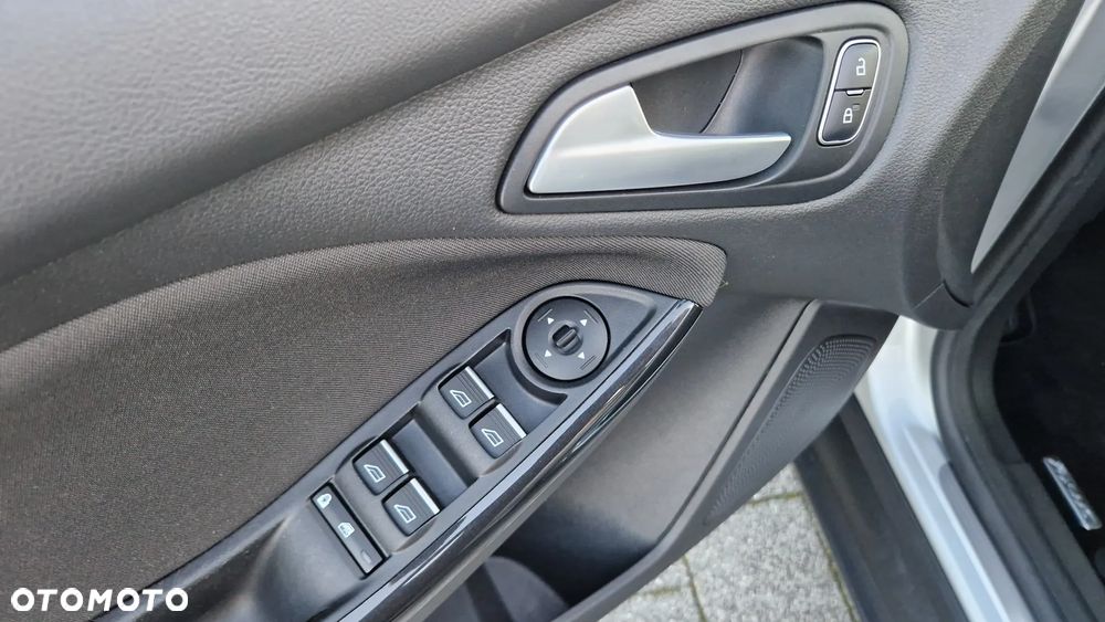 Ford Focus 1.5 EcoBlue STart-Stopp-System TITANIUM - 17