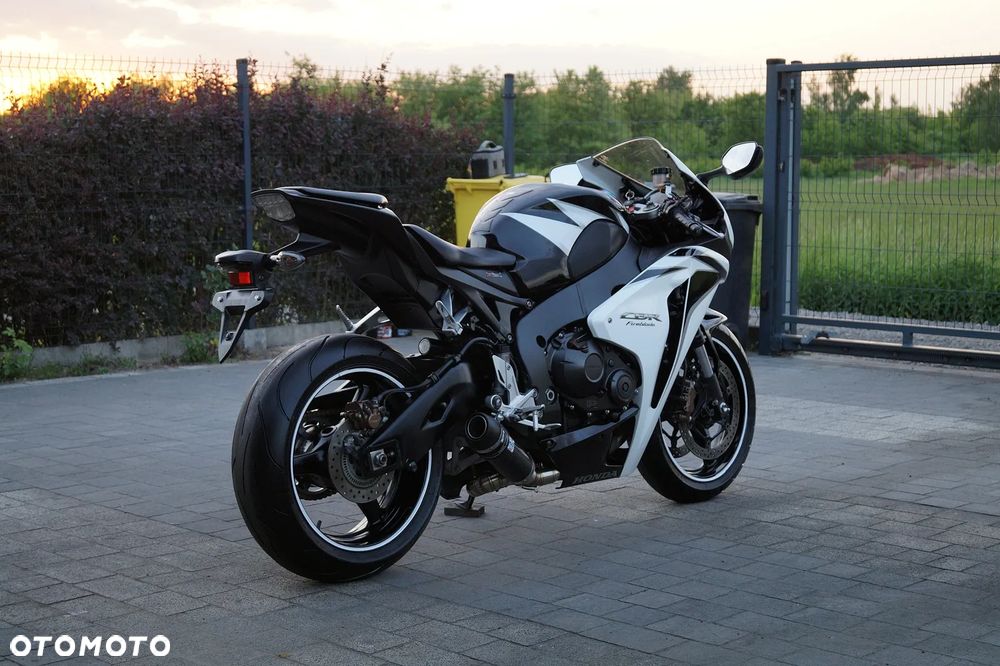 Honda CBR - 10