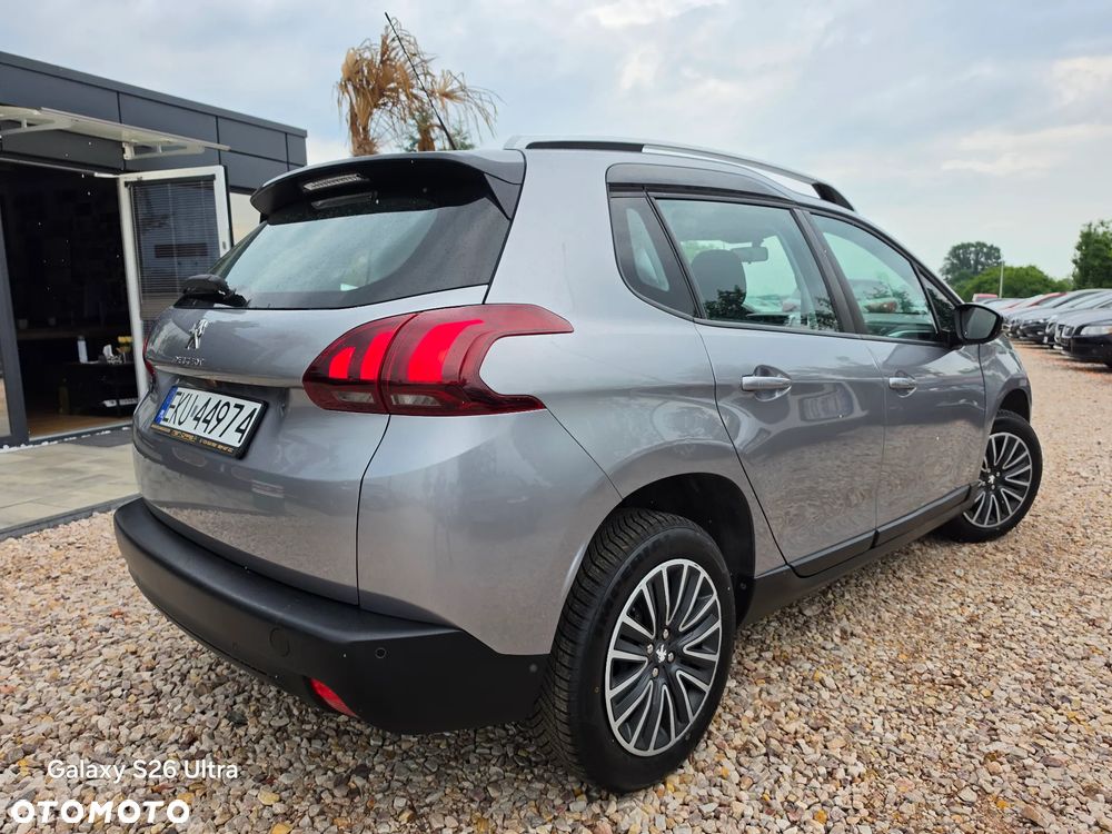 Peugeot 2008 1.2 Pure Tech Active S&S EAT6 - 24