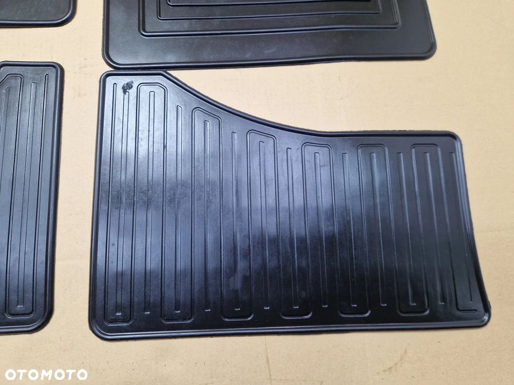 Oryginalne Dywaniki Toyota YARIS 11- GUMOWE PZ49K-B0355-RJ - 5