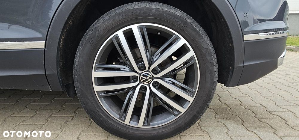 Volkswagen Tiguan - 12
