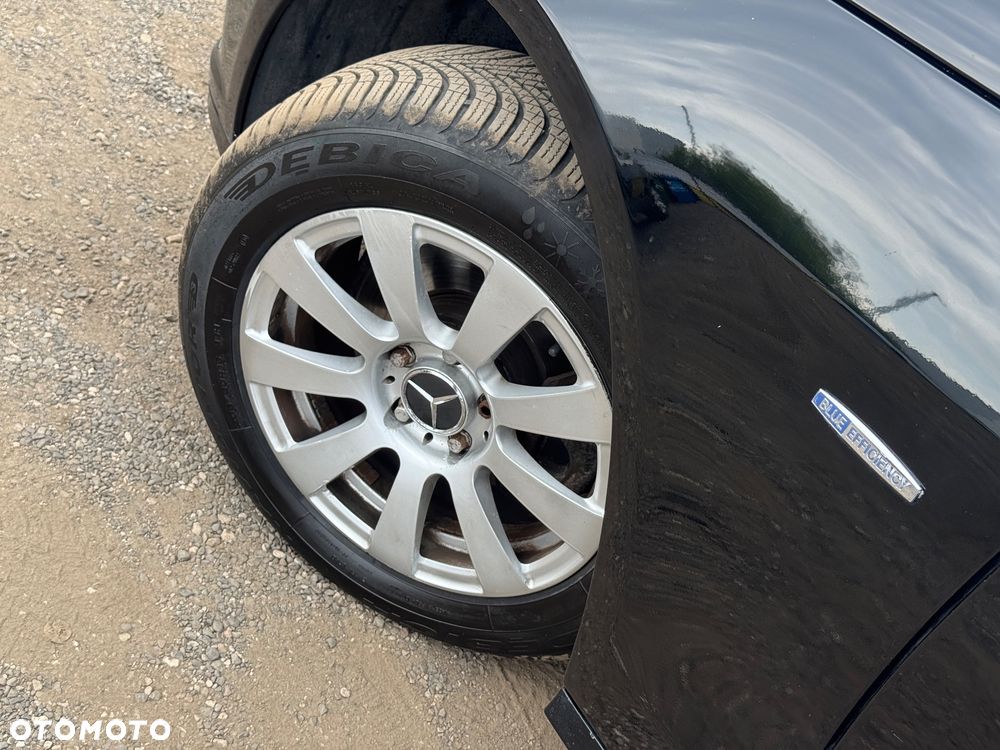 Mercedes-Benz Klasa E 200 CDI DPF BlueEFFICIENCY Automatik - 13