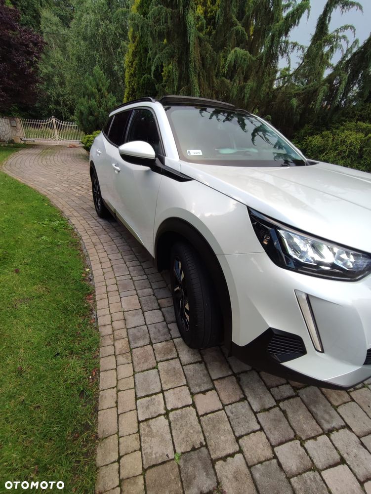 Peugeot 2008 1.2 PureTech Allure S&S EAT8 - 11