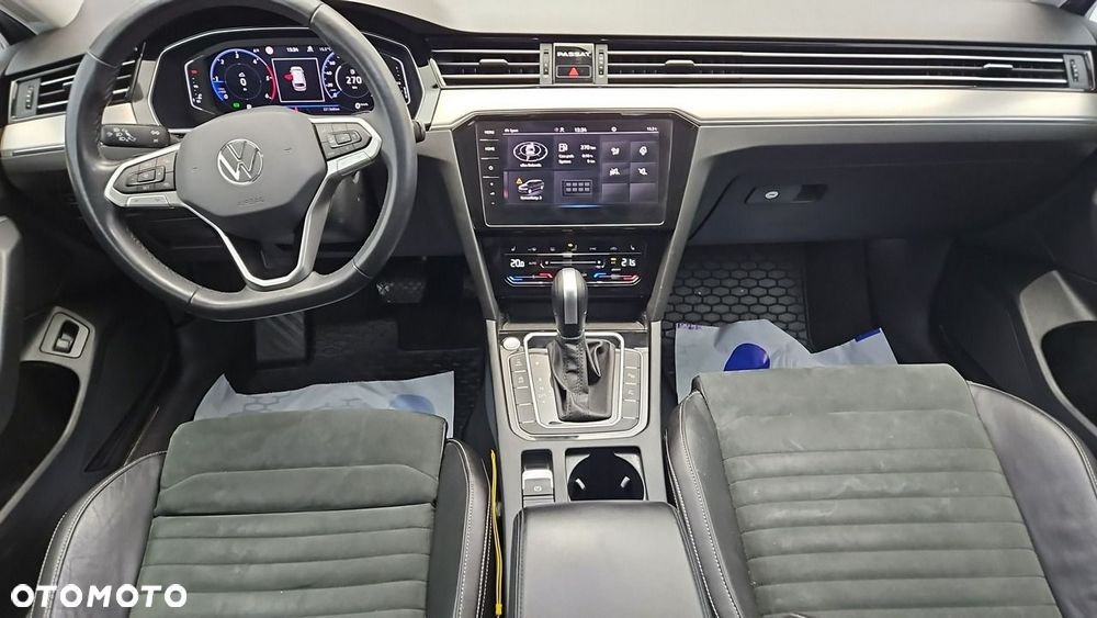 Volkswagen Passat Variant 2.0 TDI Elegance DSG - 14