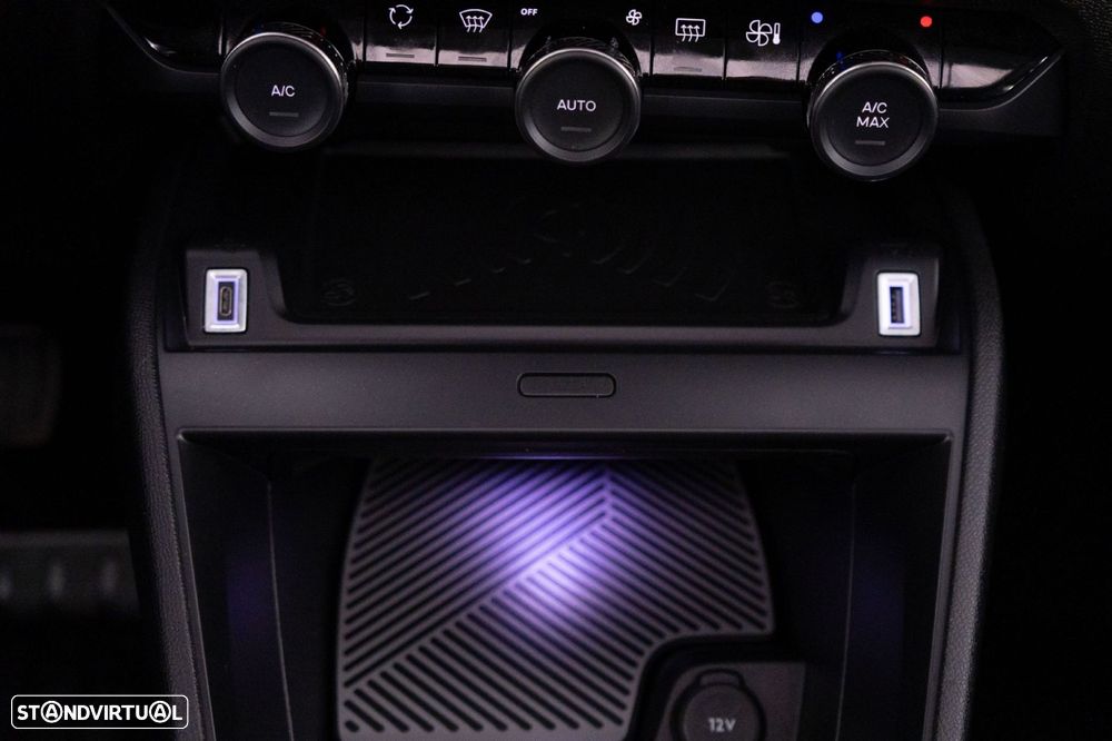 Citroën C4 X 1.2 PureTech Shine Pack EAT8 - 24